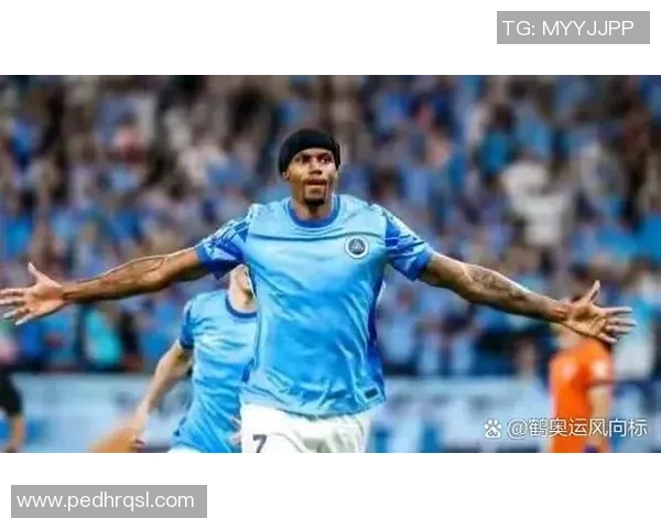 锋芒足球引领新潮流打造年轻球员成长的梦想舞台